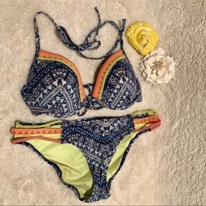 Victoria’s Secret tribal bikini set